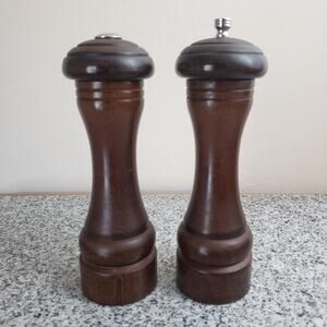 Leeds Engineering Corp Wooden Salt Shaker Pepper Grinder USA 8" Tall